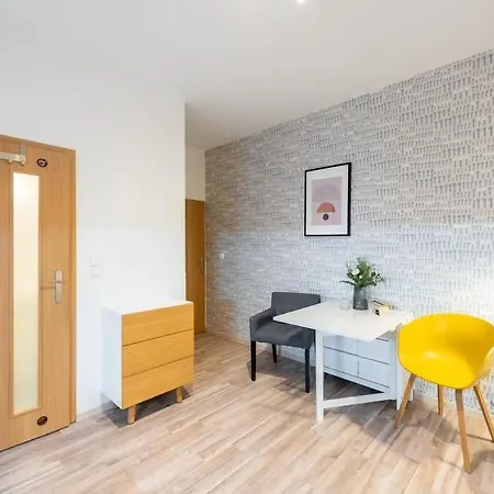 Neat Cozy Old Town Retreat W Queen Bed Apartamento *
